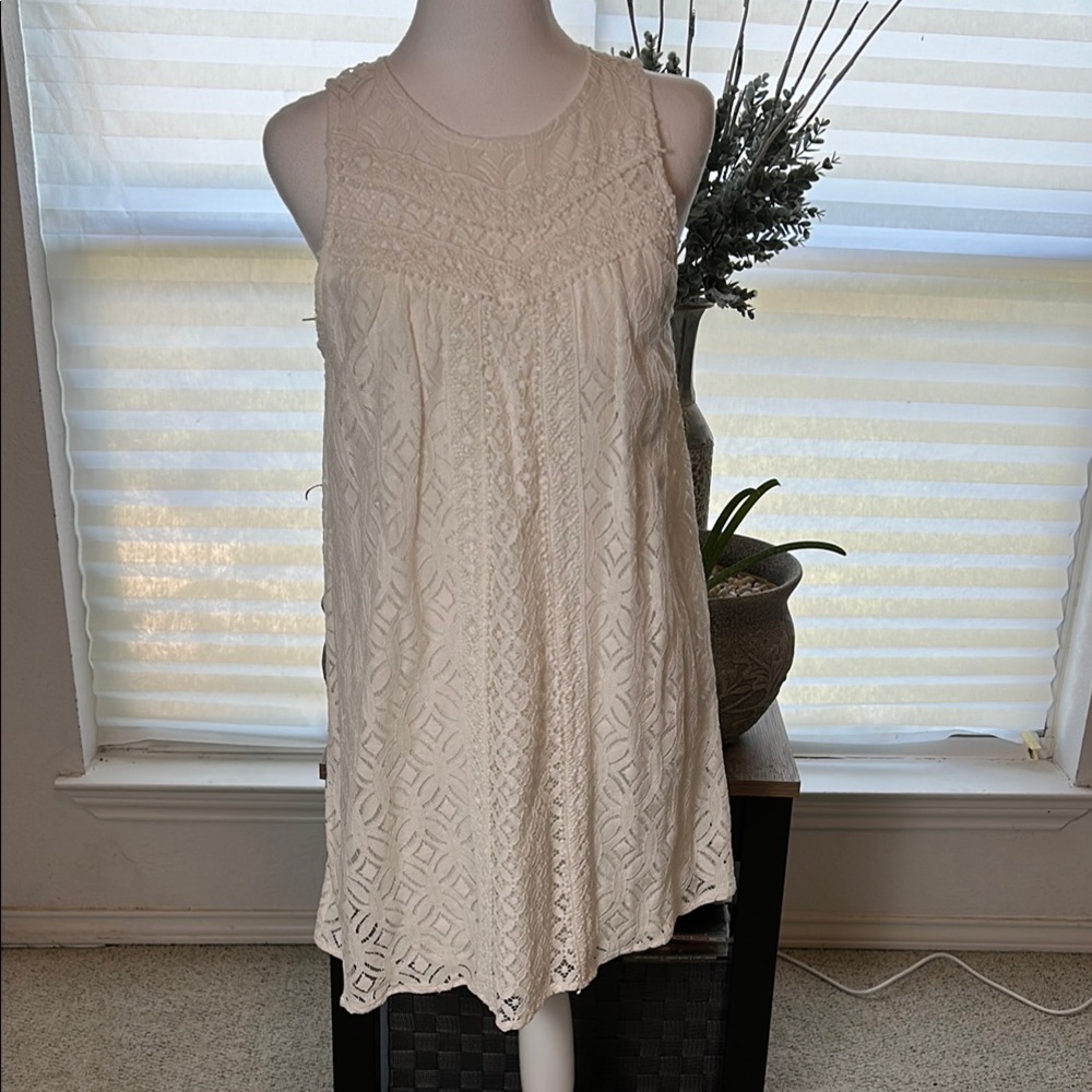 Jolt White Sleeveless Dress